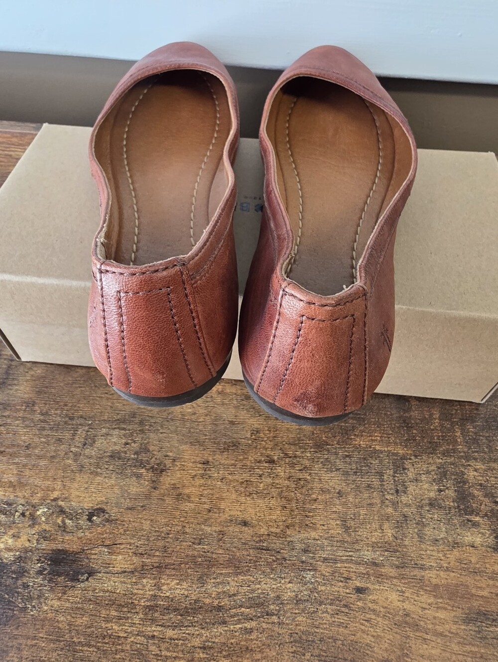 FRYE Women's Carson Ballet Flats Dark Brown Leather - Picture 4 of 7